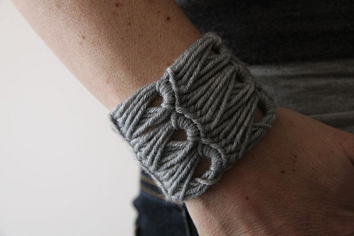 Crochet bracelet patterns - Squidoo : Welcome to Squidoo